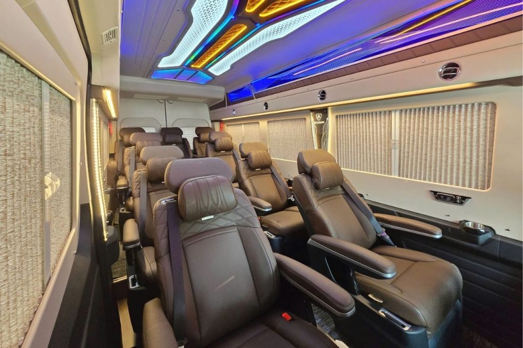 Nhà xe Limousine Hà Nội Ninh Bình